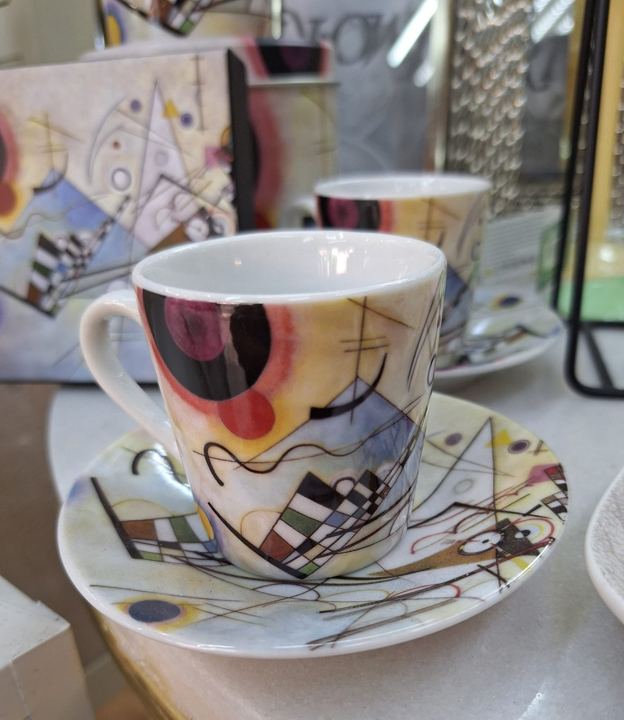 Taza con estampado de flores en Adornalia